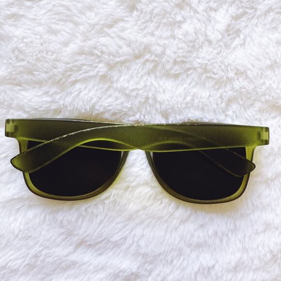Lola Green Polycarbonate Sunglasses - Picture 12 of 12